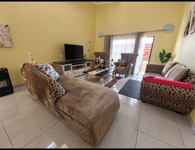 3 BEDROOM TOWNHOUSE FOR SALE IN MEYERTON SOUTH